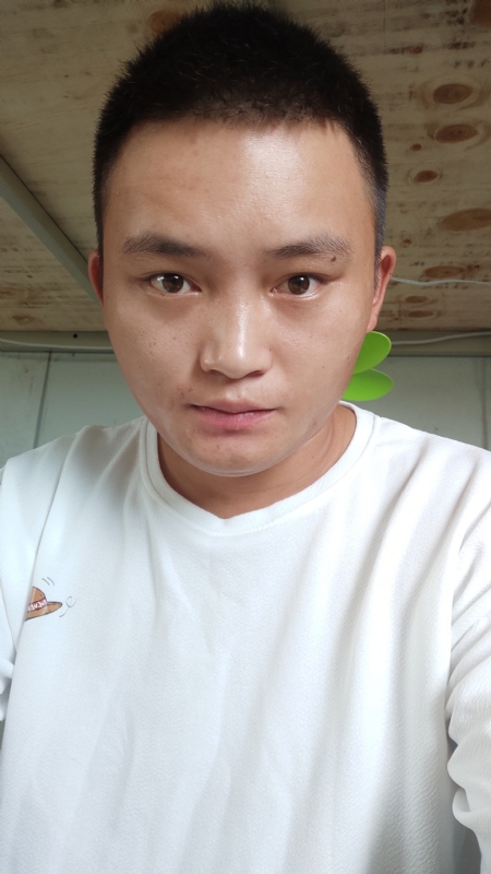 水里面的云呀的第一张照片--南安相亲网