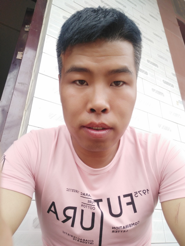 守护爱情的第一张照片--南安相亲网