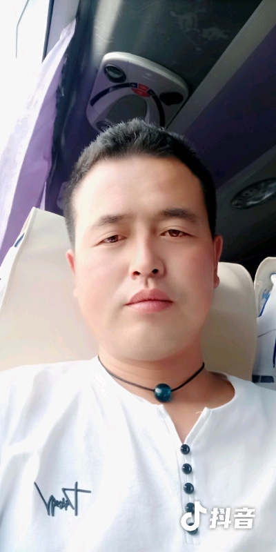 瞬间被爱上的第一张照片--南安相亲网