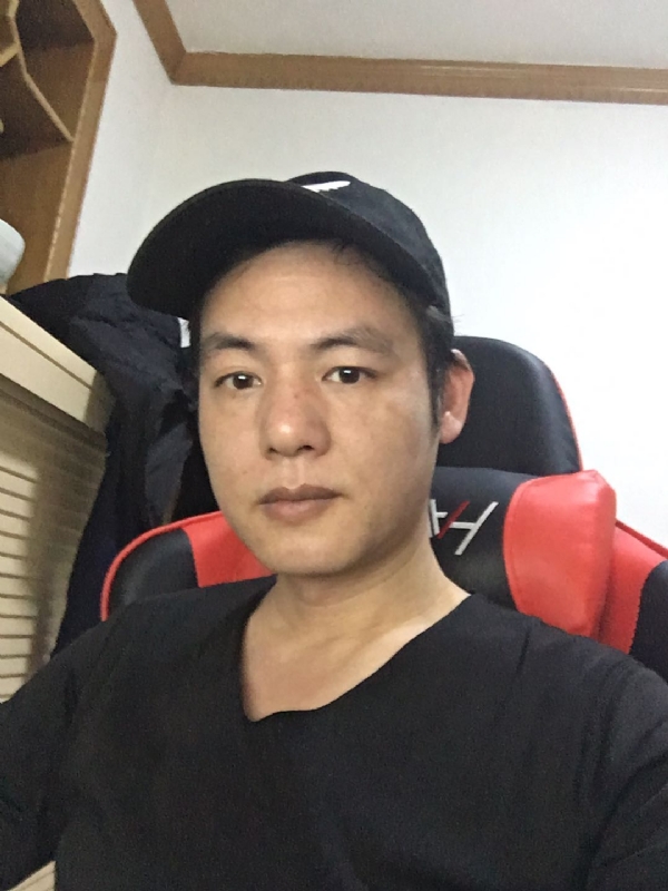 扛枪打鸟的第一张照片--南安相亲网