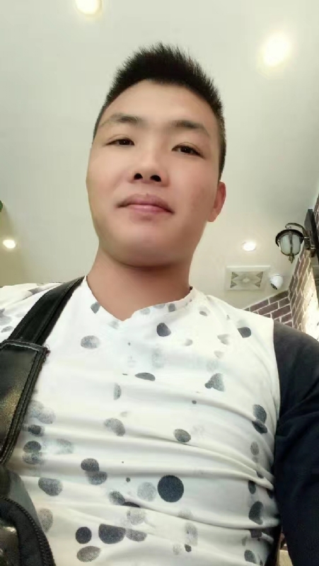 吃生蚝的小乖乖的第一张照片--南安相亲网