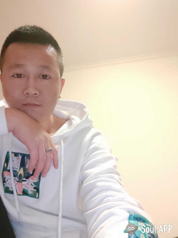 Away的第一张照片--南安相亲网