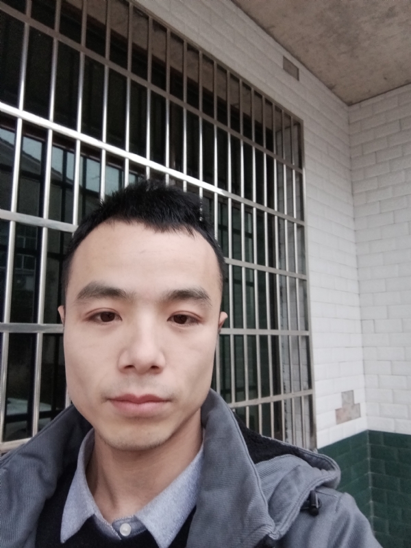 笑得那么开心的第三张照片--南安相亲网