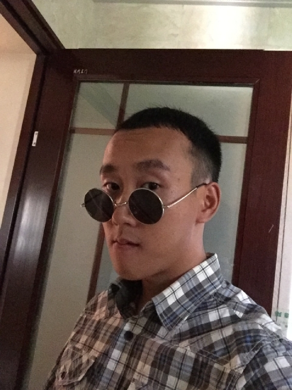 悲喜的第一张照片--南安相亲网