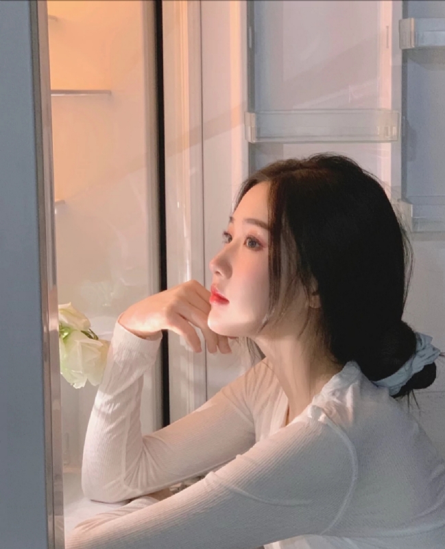 風吹過臉頰的第一张照片--南安相亲网
