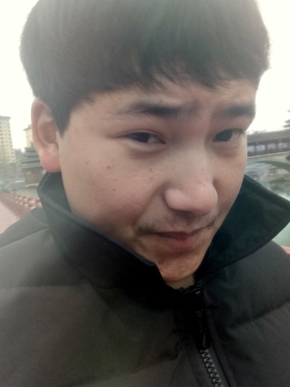 侗族青年作家超超的第二张照片--南安相亲网