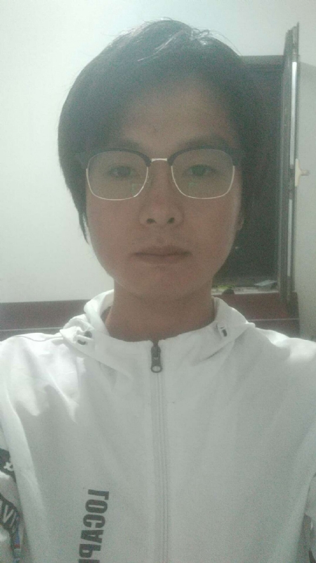 轻吻的第一张照片--南安相亲网