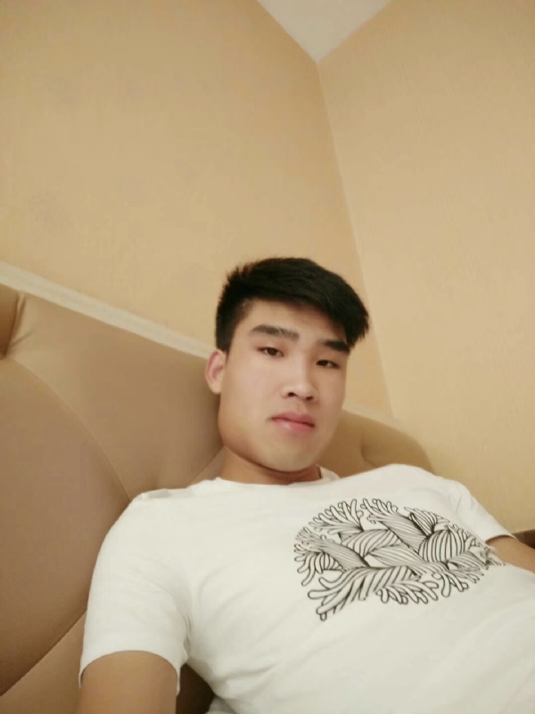 谁不曾孤单上路的第一张照片--南安相亲网