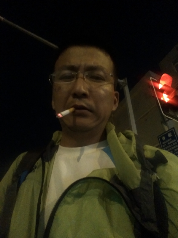 认真的生活的第一张照片--南安相亲网