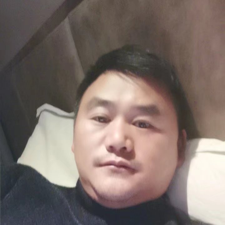 奔跑的第四张照片--南安相亲网