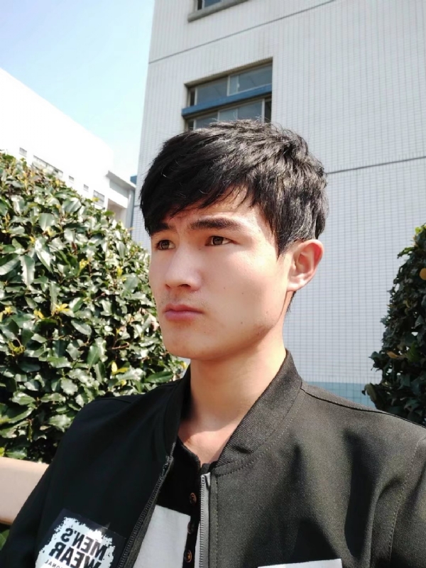 阳光男孩的第四张照片--南安相亲网