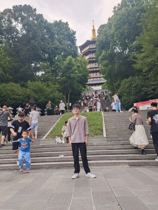 阳光男孩的第五张照片--南安相亲网