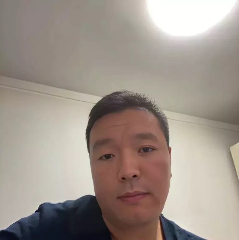 穿唐装的松鼠的第一张照片--南安相亲网