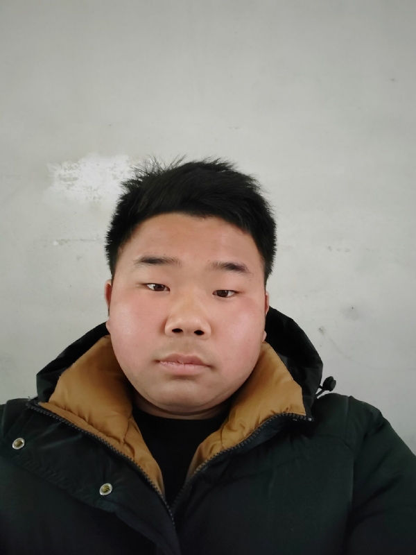 精神饱满的第四张照片--南安相亲网