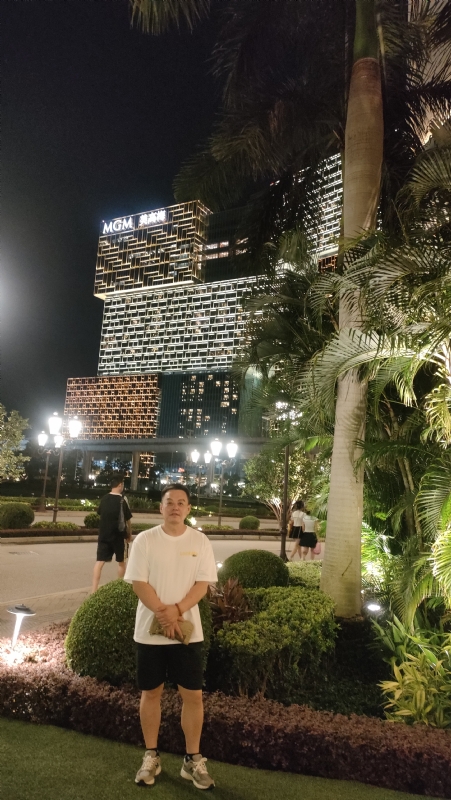 熟悉的身影的第一张照片--南安相亲网