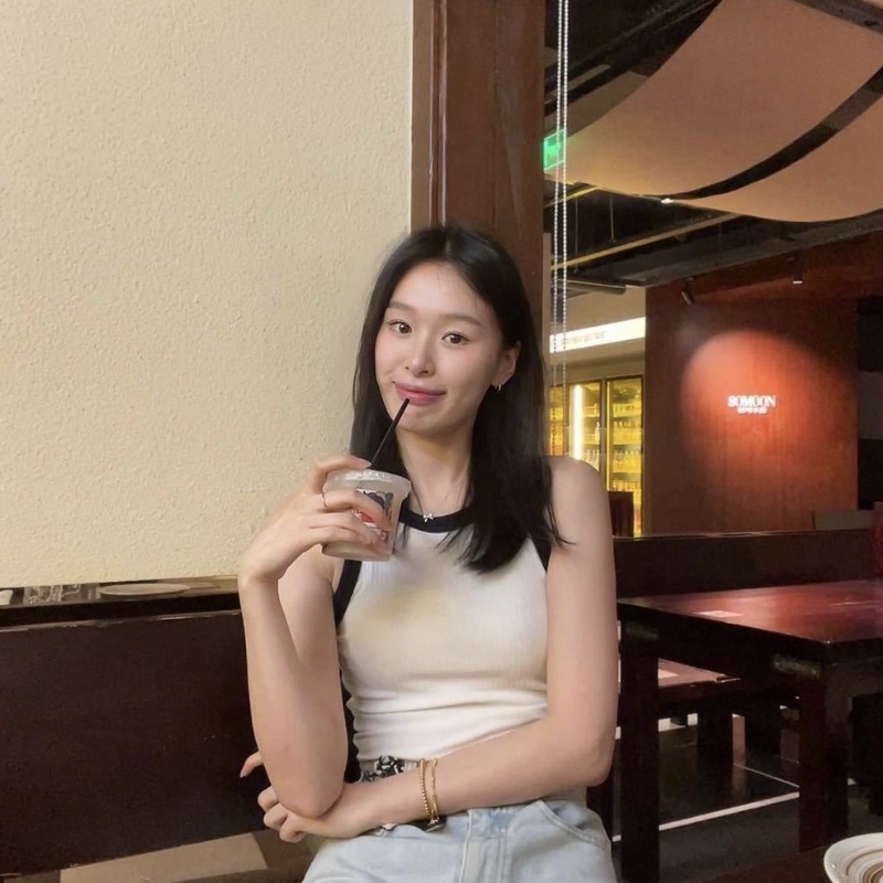 羽毛的第一张照片--南安相亲网